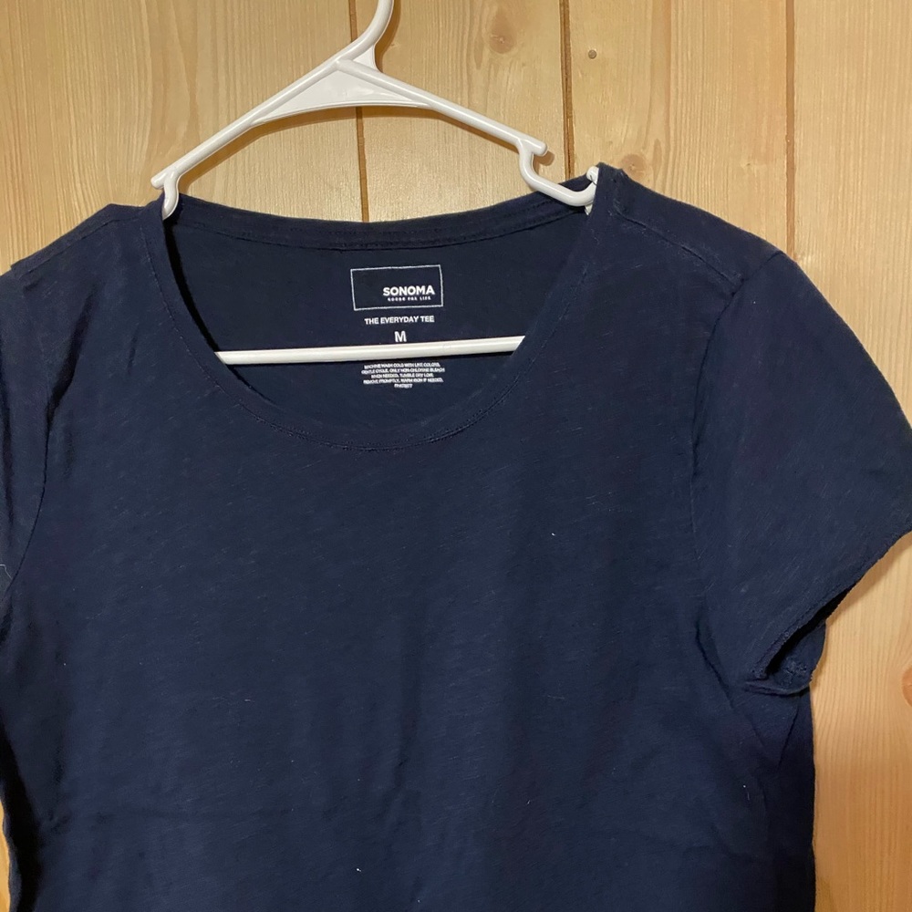 Women’s dark blue shirt size medium